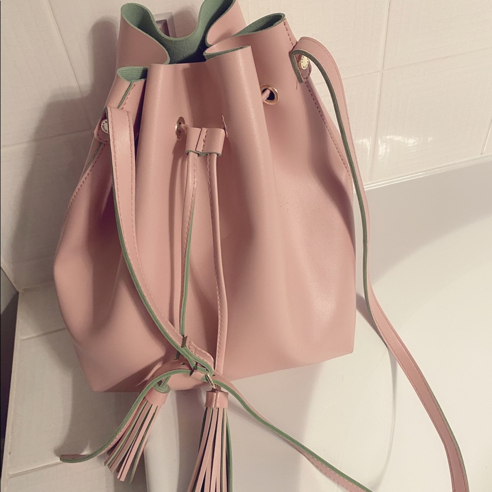 Steve Madden baby pink cross body bucket bag